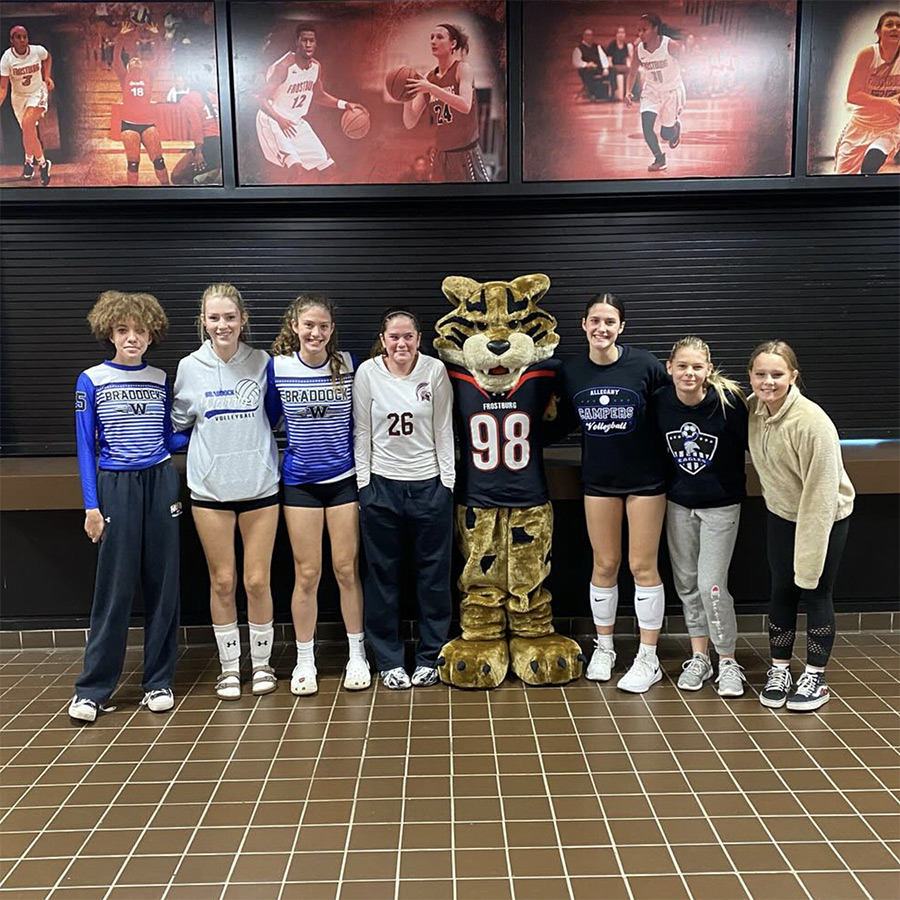 girls with bobcat
